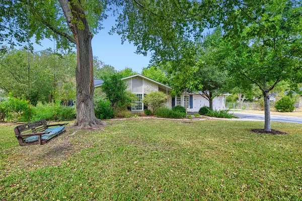 13100 Running Deer TRL, Manchaca, TX 78652