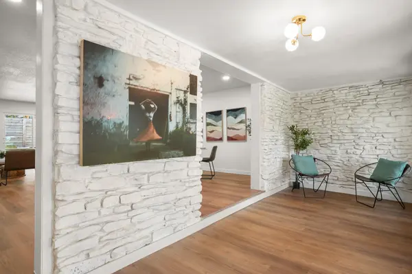 11704 Indianhead DR, Austin, TX 78753