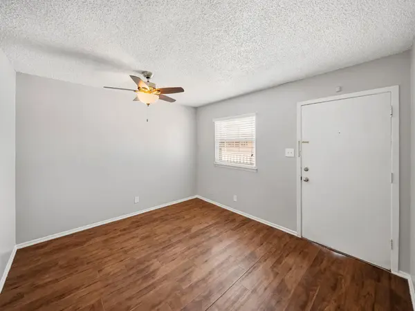 2401 Manor RD #222, Austin, TX 78722