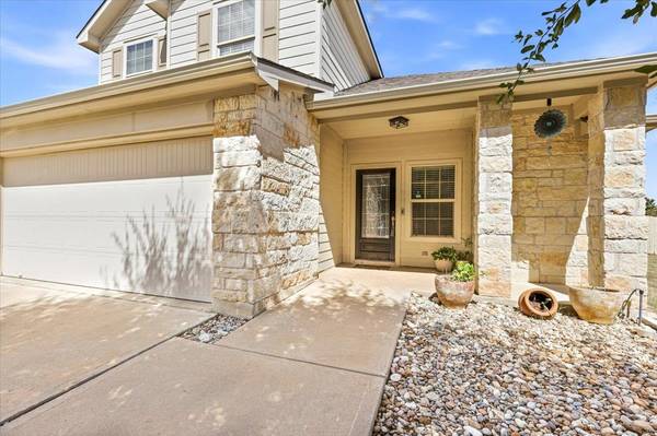 211 Falcon LN, Leander, TX 78641