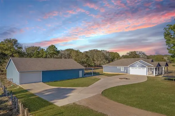 1880 E Highway 21, Paige, TX 78659