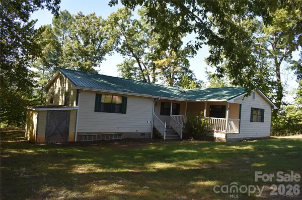 120 Woodmont DR, Nebo, NC 28761