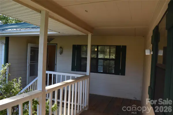120 Woodmont DR, Nebo, NC 28761