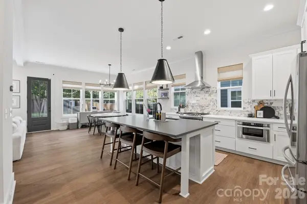 5212 Lynnville AVE, Charlotte, NC 28205