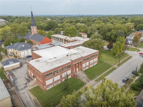 622 N Main ST, Independence, MO 64050