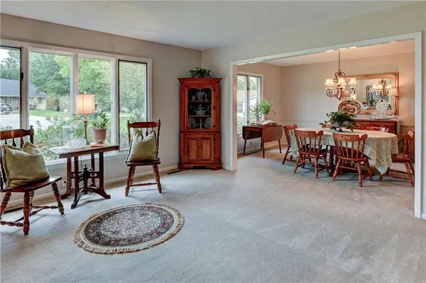 711 W Fairway DR, Plattsburg, MO 64477