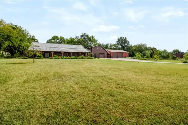 253 SE 13 HWY, Warrensburg, MO 64093