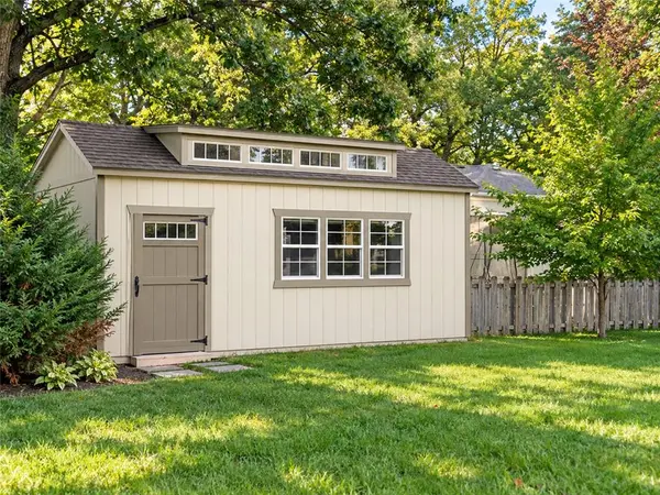 15012 Broadmoor ST, Overland Park, KS 66223