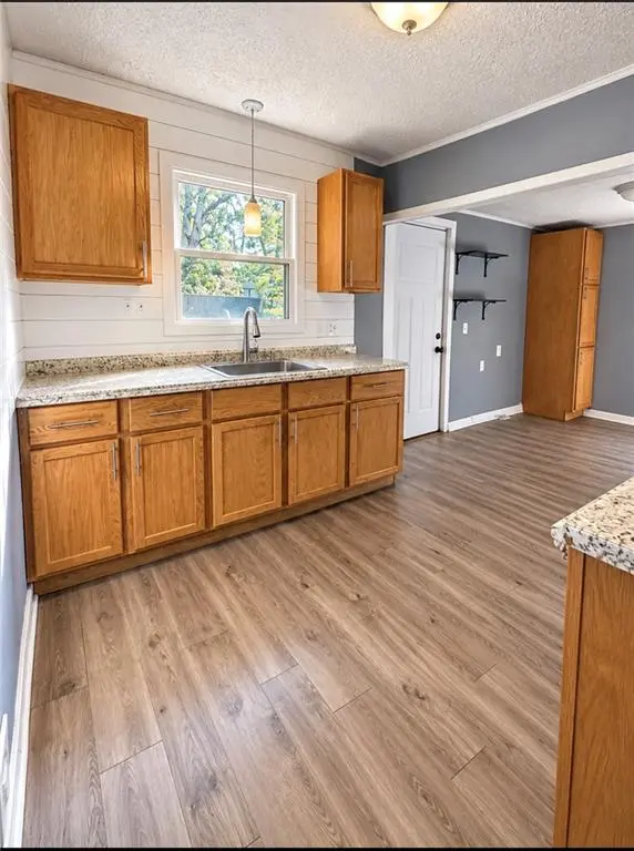 1143 E 65th ST, Kansas City, MO 64131
