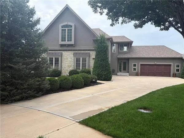 13816 Horton DR, Overland Park, KS 66223