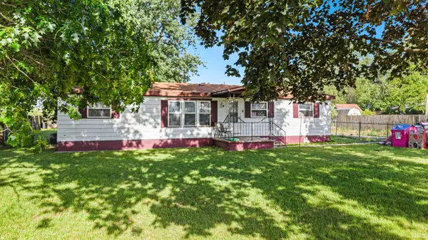2710 Kreighbaum ST, Elkhart, IN 46517