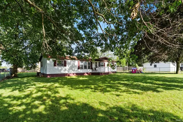 2710 Kreighbaum ST, Elkhart, IN 46517