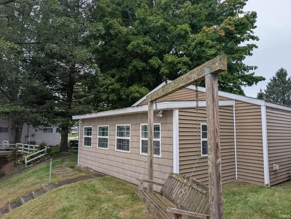 5845 S 455 E ***, Wolcottville, IN 46795