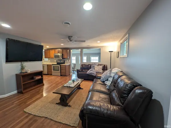 5845 S 455 E ***, Wolcottville, IN 46795