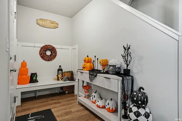 203 Whitetail LN, Argos, IN 46501-1302