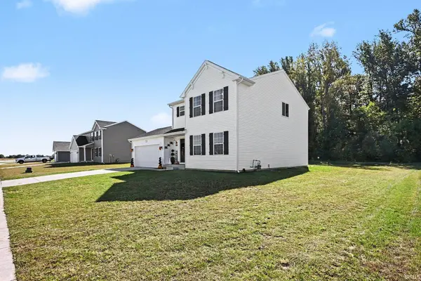 203 Whitetail LN, Argos, IN 46501-1302