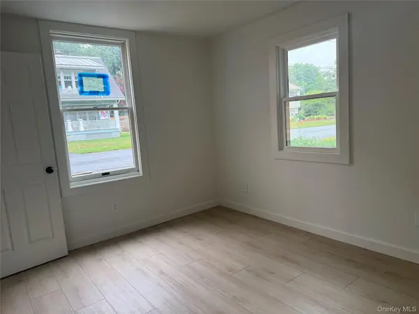 29 Thompson ST, Red Hook, NY 12571