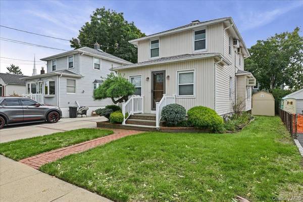 309 Frederick AVE, Bellmore, NY 11710