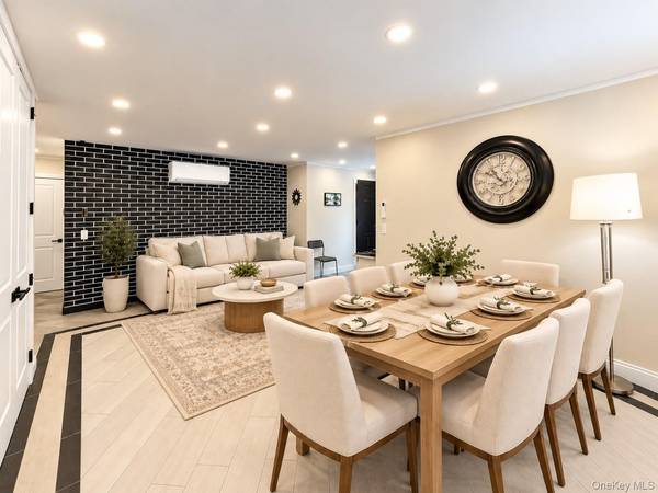 7252 Metropolitan AVE #2B, Middle Village, NY 11379