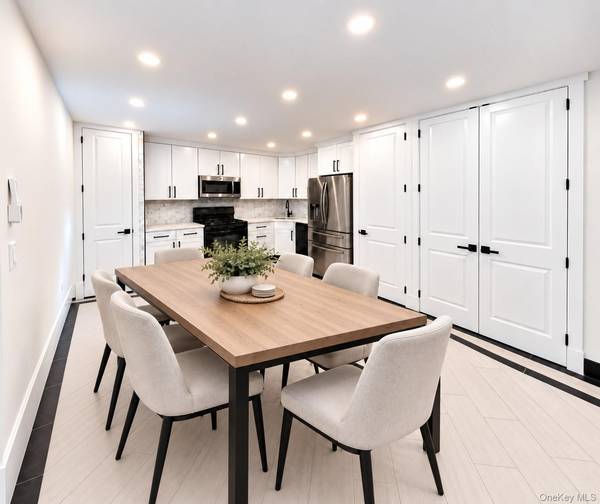 7252 Metropolitan AVE #2B, Middle Village, NY 11379
