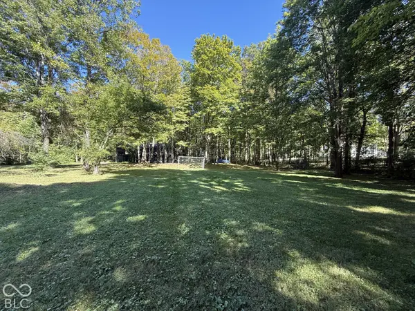 6534 Lake Forest DR, Avon, IN 46123