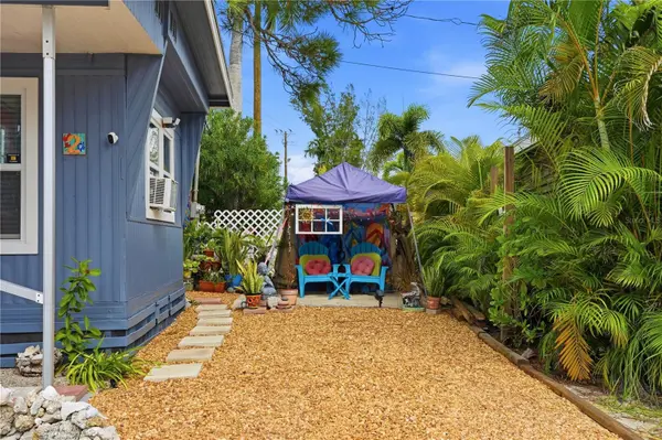 12507 CORTEZ RD W #2, Cortez, FL 34215