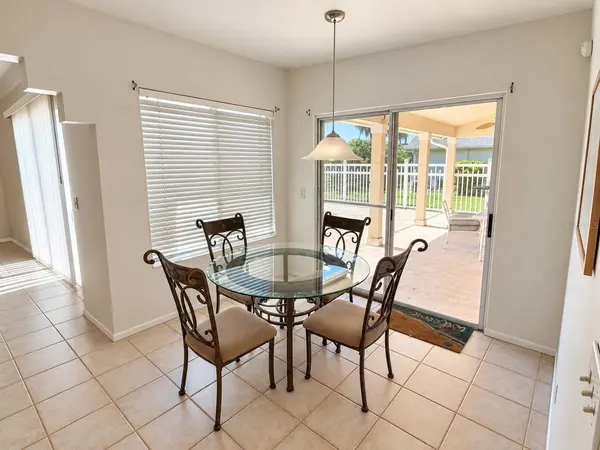 823 CARRIGAN AVE, Oviedo, FL 32765