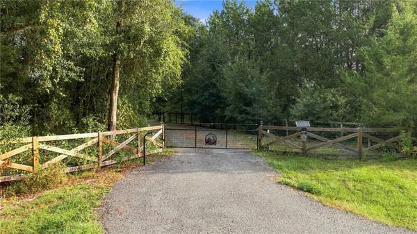 20051 E LEVY ST, Williston, FL 32696