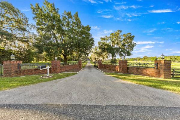 10246 SE 110TH STREET RD, Belleview, FL 34420
