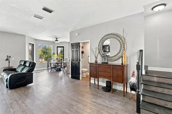 8022 TIERRA VERDE DR, Tampa, FL 33617