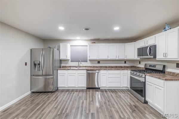 320 Ripley Route K, Doniphan, MO 63935