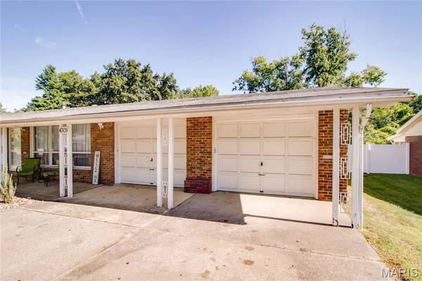 4305 Briarcliff DR, Alton, IL 62002