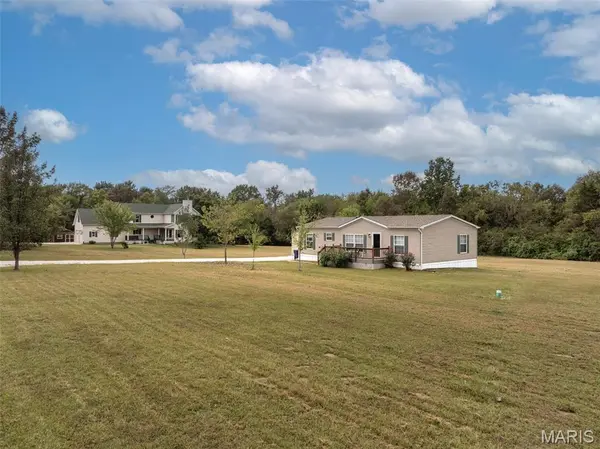 26039 Rynelle DR, Wright City, MO 63390