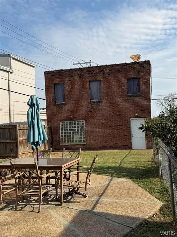 4879 Oldenburg AVE, St Louis, MO 63123
