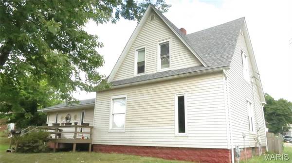 211 E SOUTH, Greenville, IL 62246