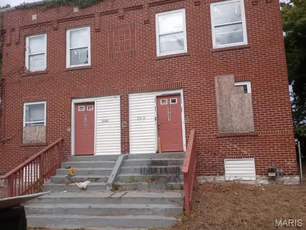 3721 Cozens AVE, St Louis, MO 63113