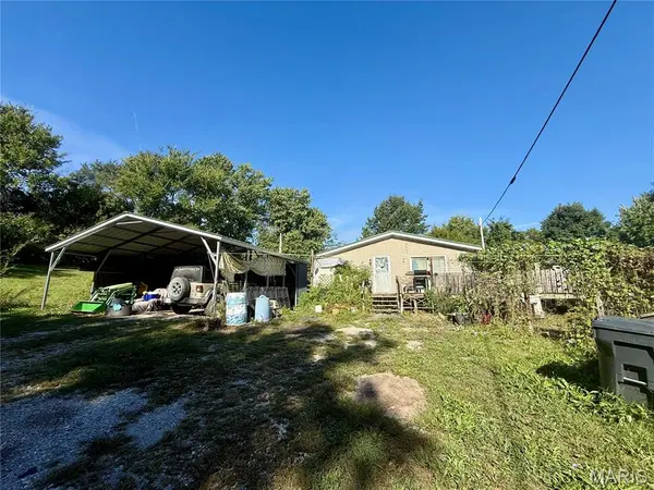 12044 Old 79, New London, MO 63459
