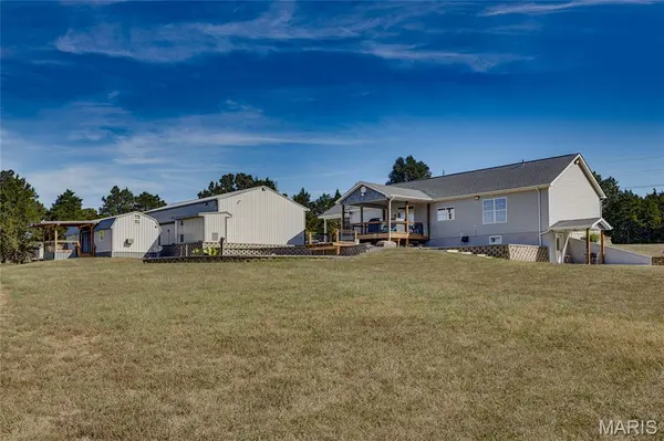 8025 Berry RD, Bonne Terre, MO 63628
