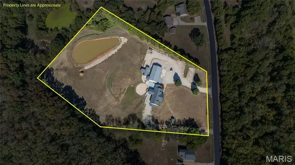 8025 Berry RD, Bonne Terre, MO 63628