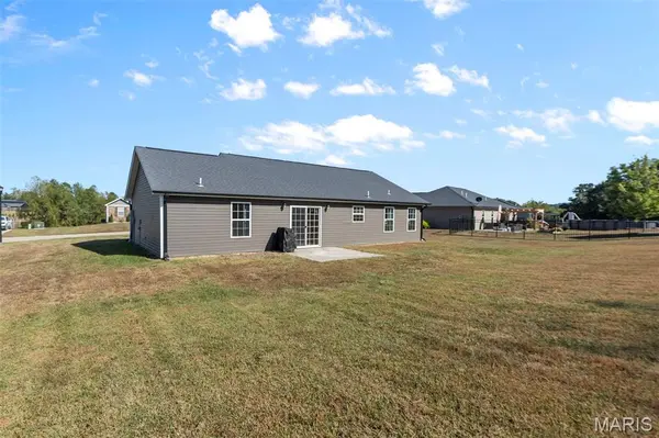 242 Culloden Moore DR, Jackson, MO 63755