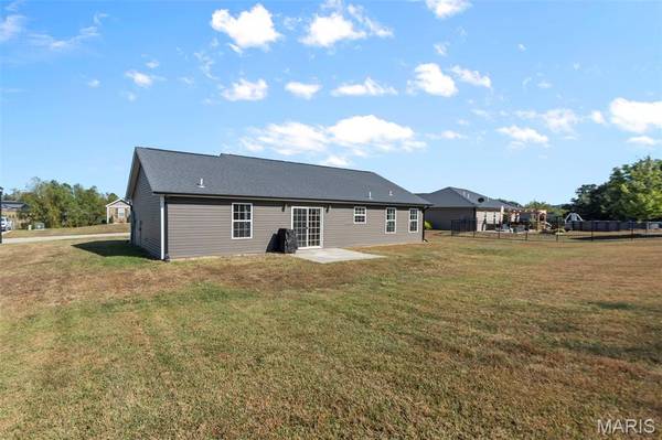 242 Culloden Moore DR, Jackson, MO 63755