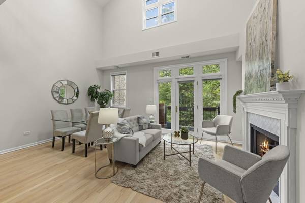3534 N Reta AVE #3, Chicago, IL 60657