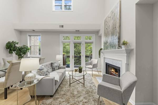 3534 N Reta AVE #3, Chicago, IL 60657