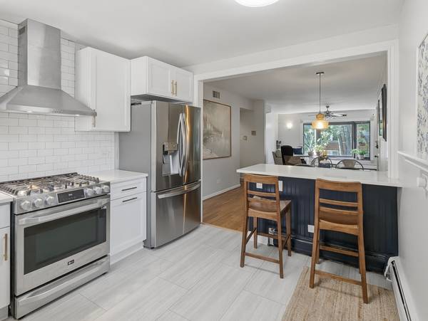 1612 W Farwell AVE #3C, Chicago, IL 60626