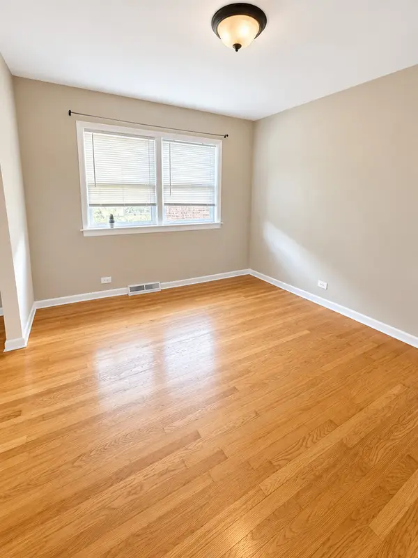 7922 S Wood ST #2, Chicago, IL 60620