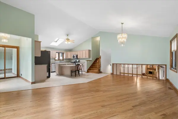 7645 W Rascher AVE, Chicago, IL 60656