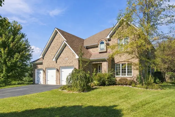 12908 Timber Wood CIR, Plainfield, IL 60585