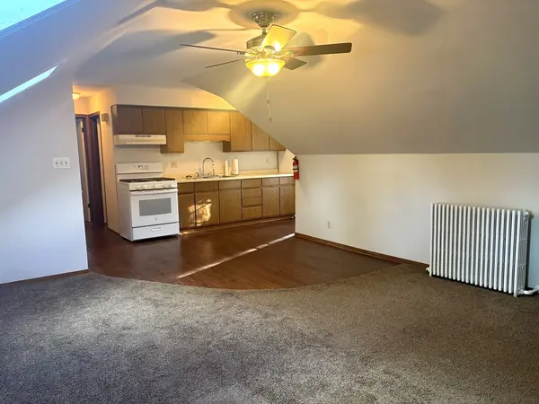 322 College AVE #3, Dekalb, IL 60115