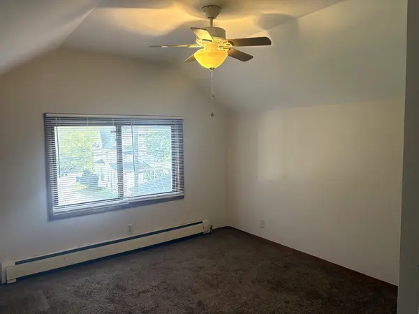 322 College AVE #3, Dekalb, IL 60115