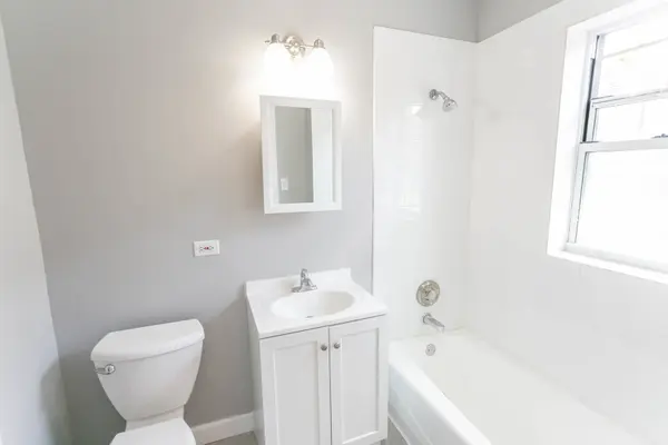 7646 N Greenview AVE #3, Chicago, IL 60626